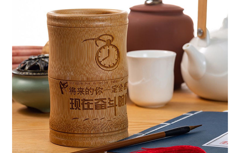 激光打標(biāo)機(jī)在筆筒雕刻應(yīng)用